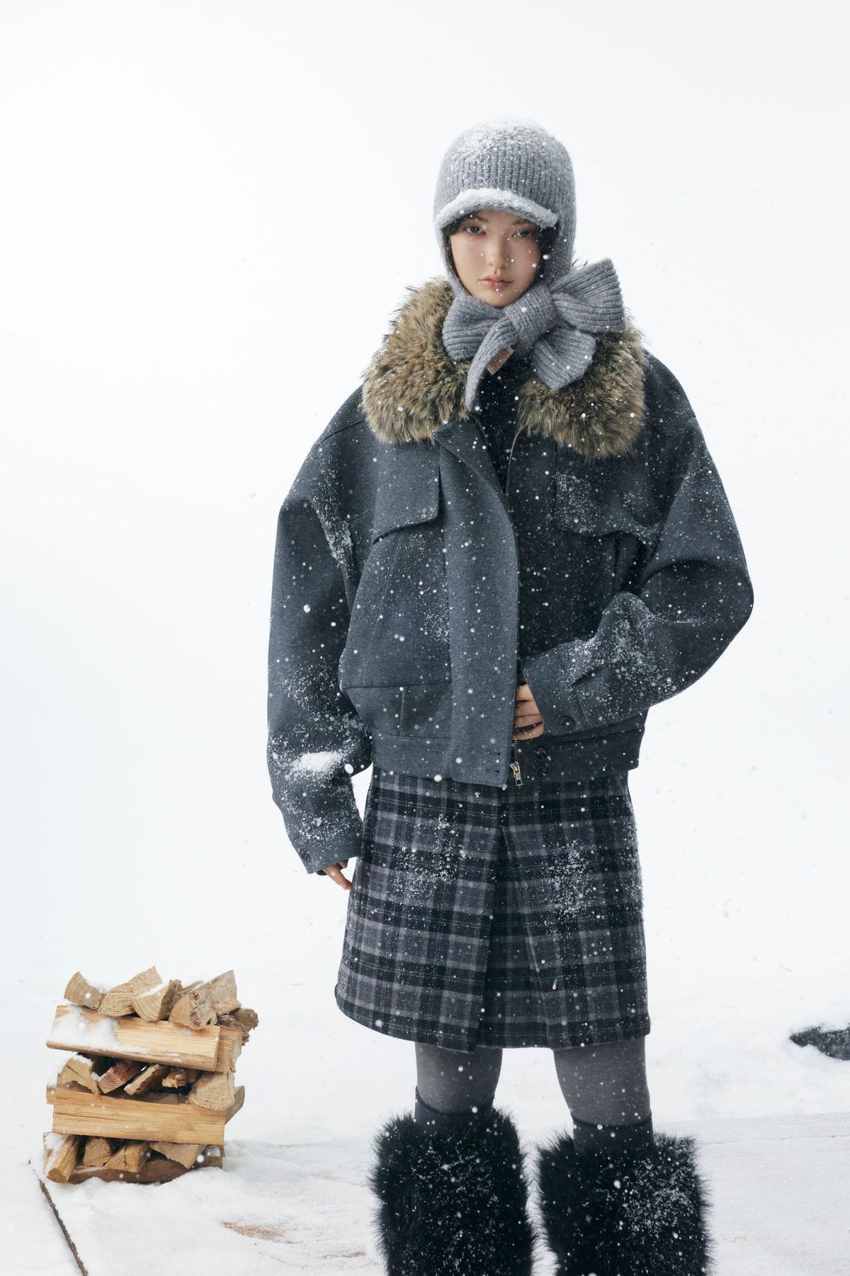 Grey Detachable Faux Fur Neck Hiking Jacket