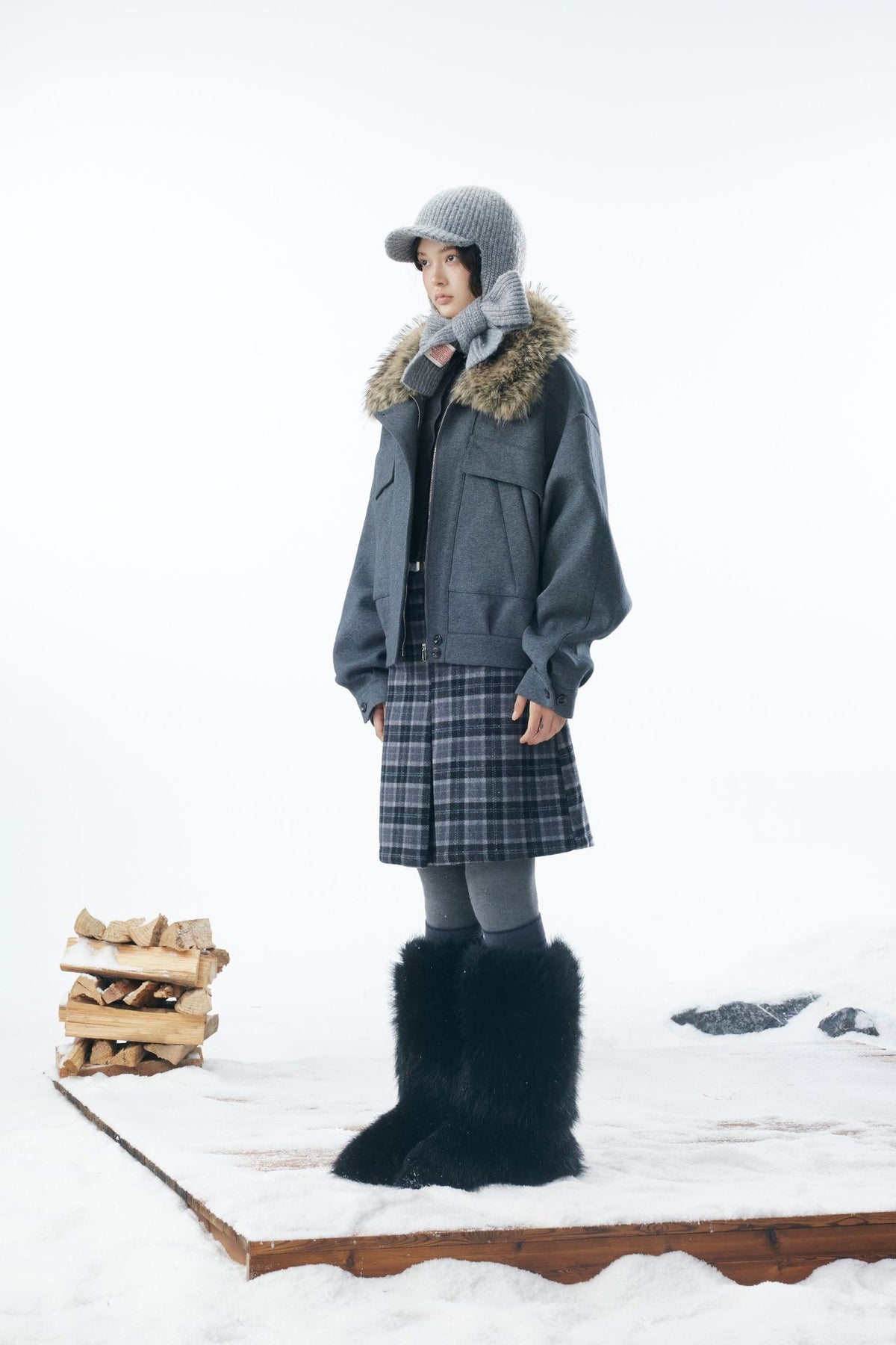 Grey Detachable Faux Fur Neck Hiking Jacket