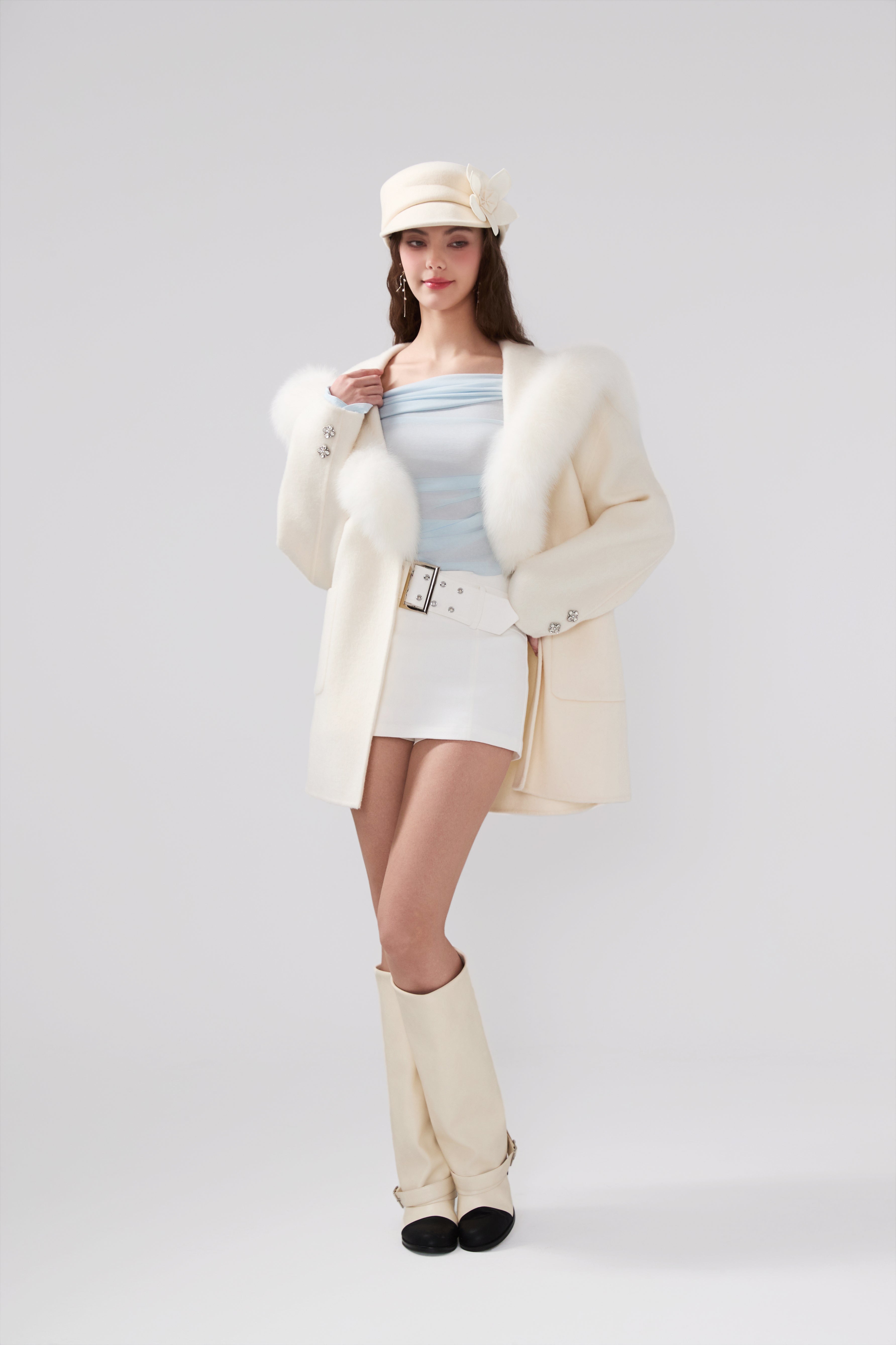 【THE TOE】White fur coat KINGWEN | WINTER COAT | Detachable Fox Fur White Belted Hoodie