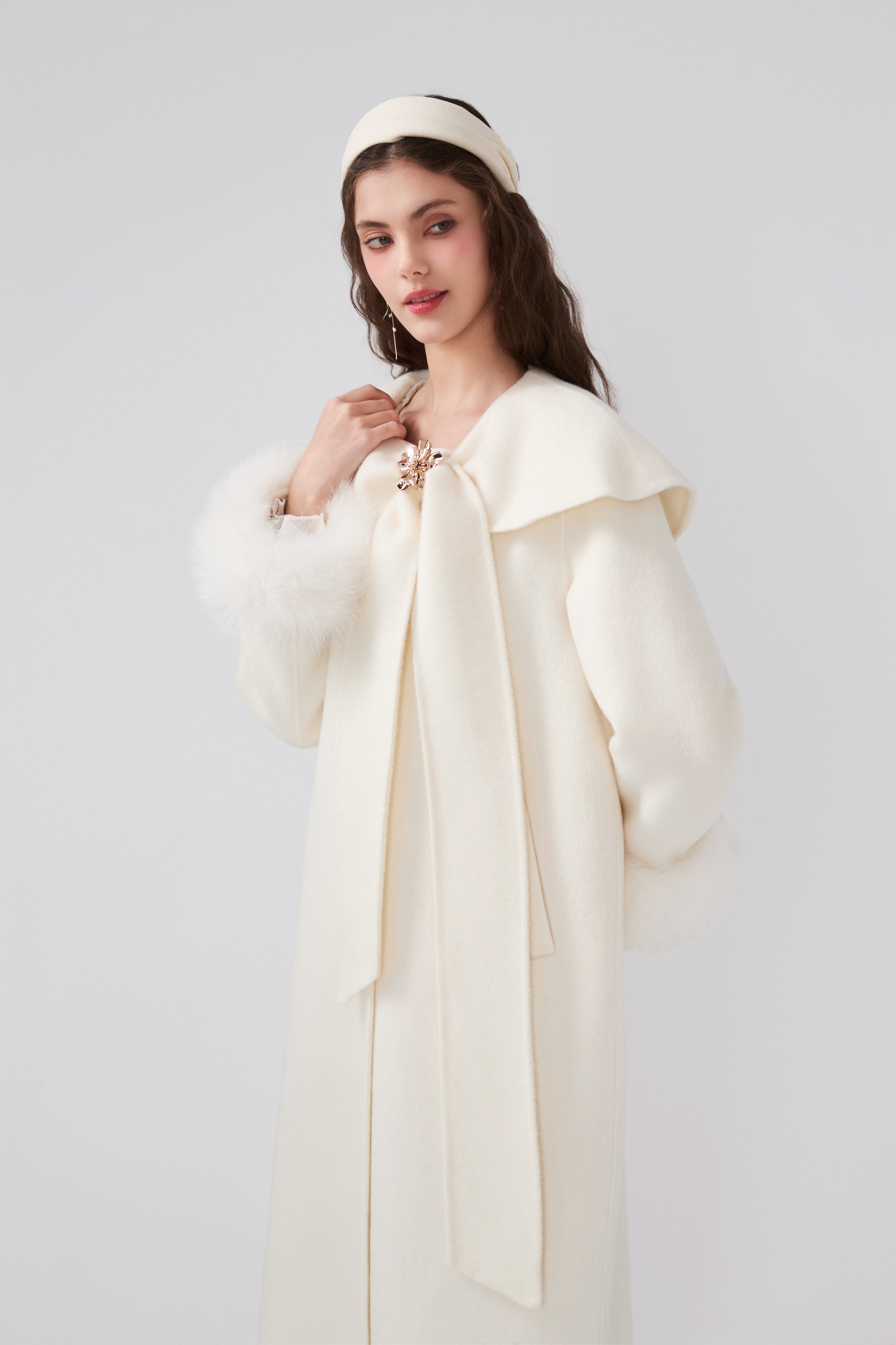 Butterflies Lapel White Cashmere Long Coat