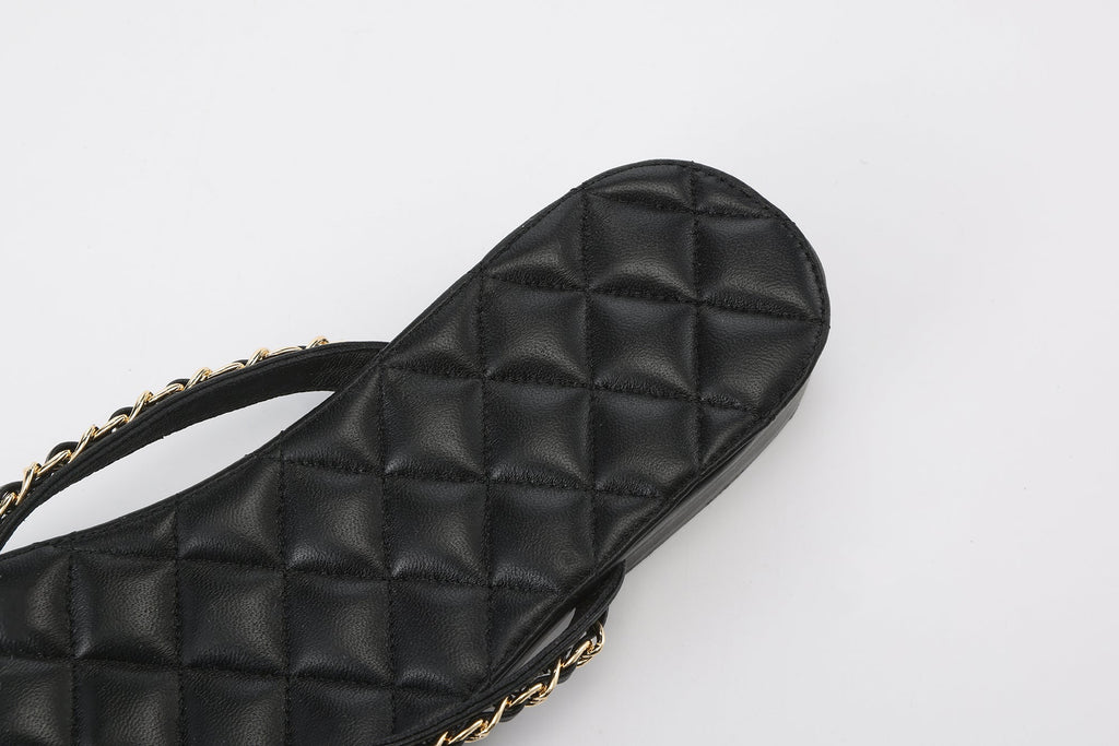 Black Diamond Buckle Chain Flip Flops