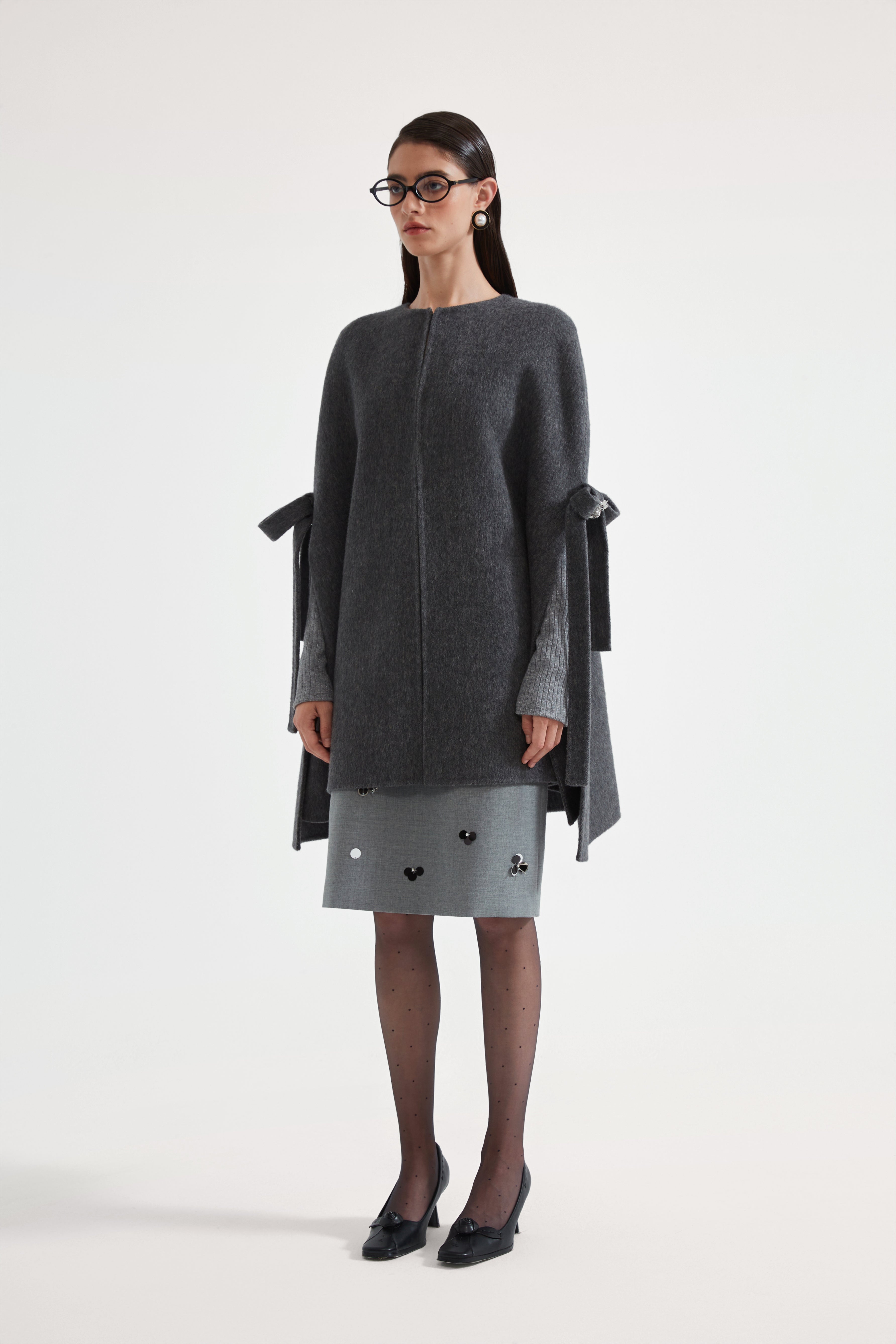 Gray Bow Cape