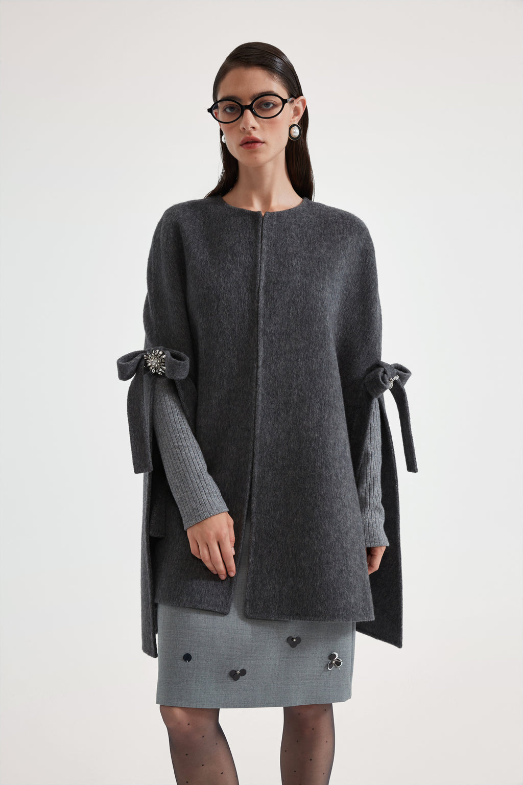 Gray Bow Cape