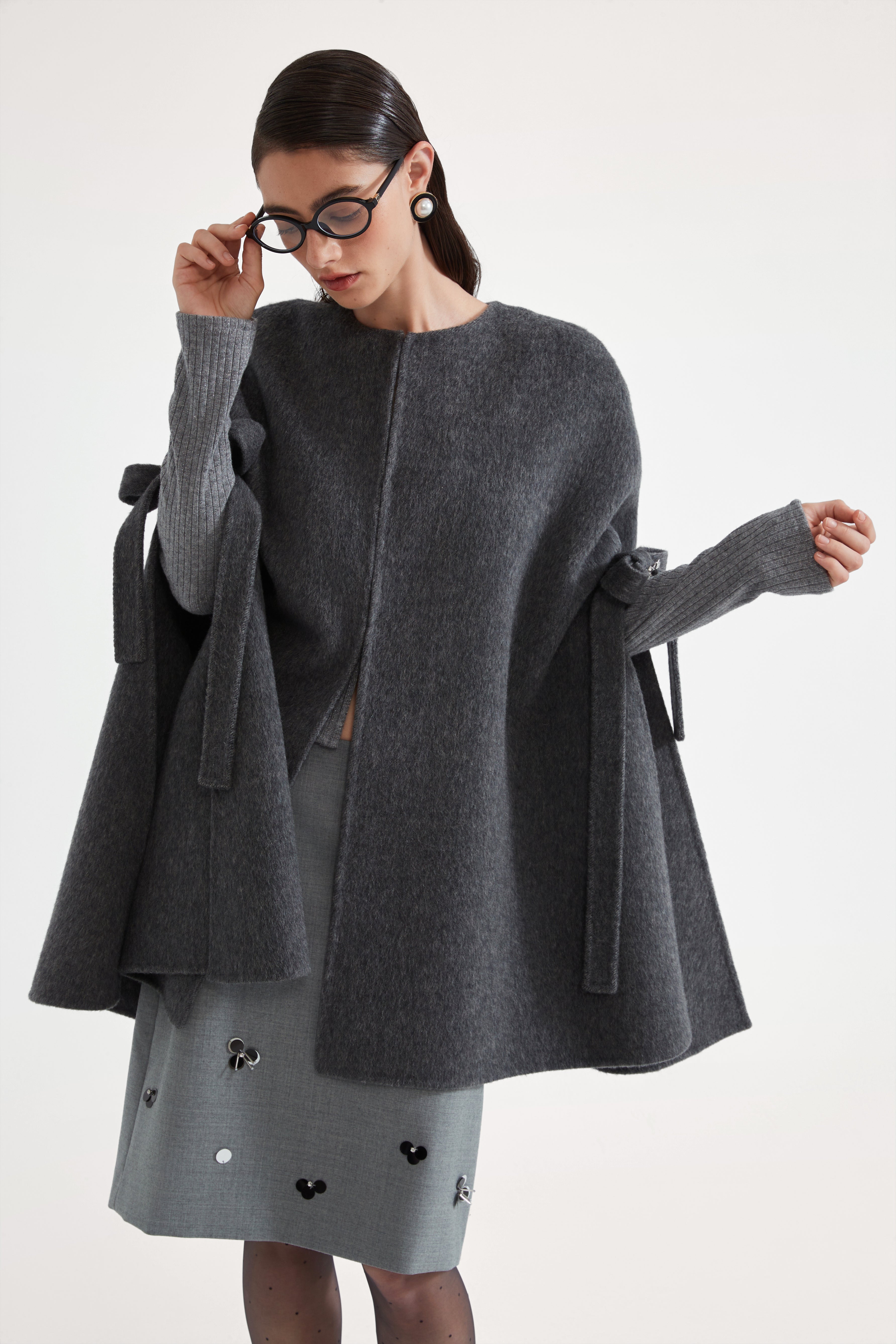 Gray Bow Cape