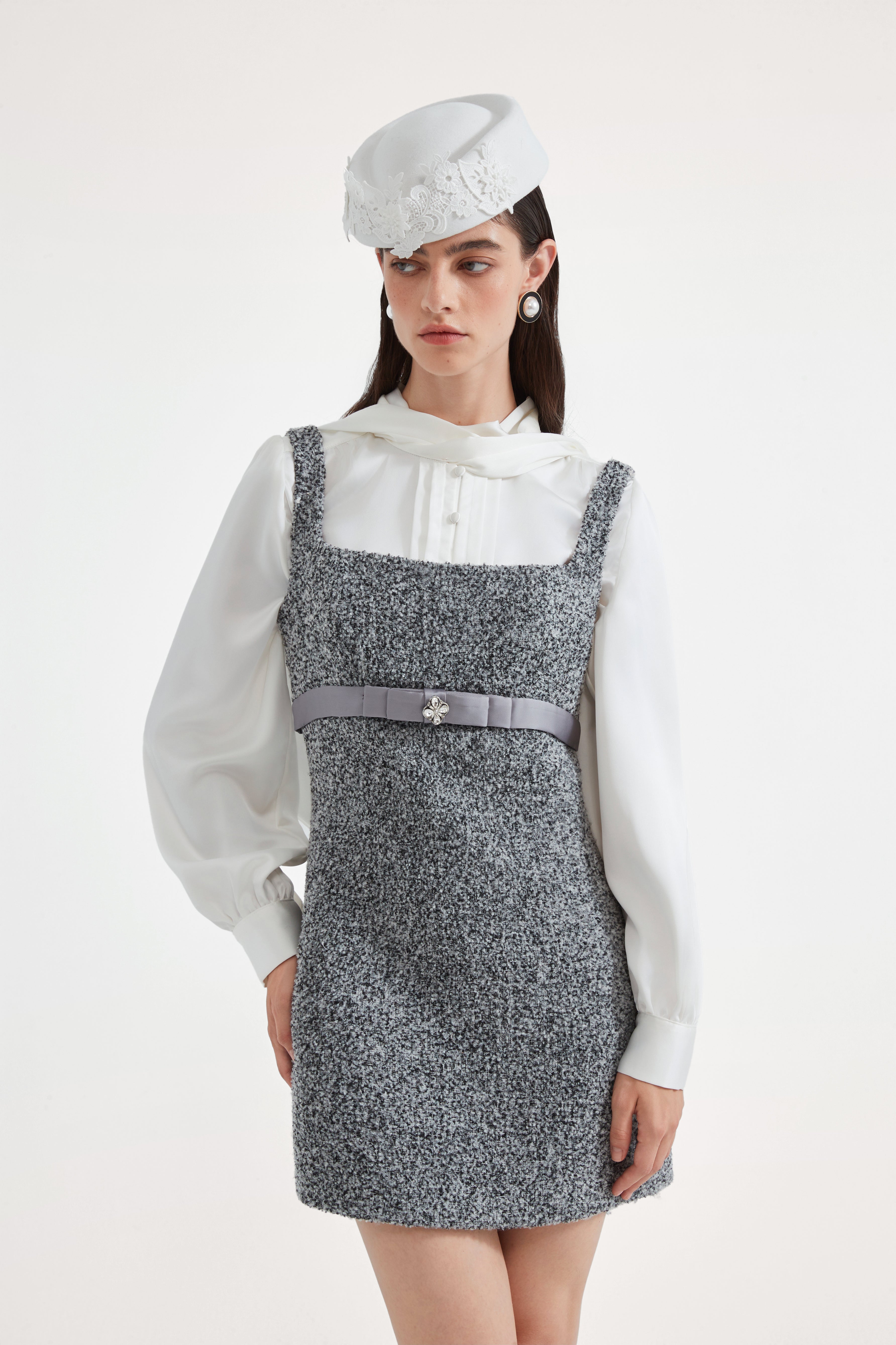Gray Square-Necked Bow Woolen Dress
