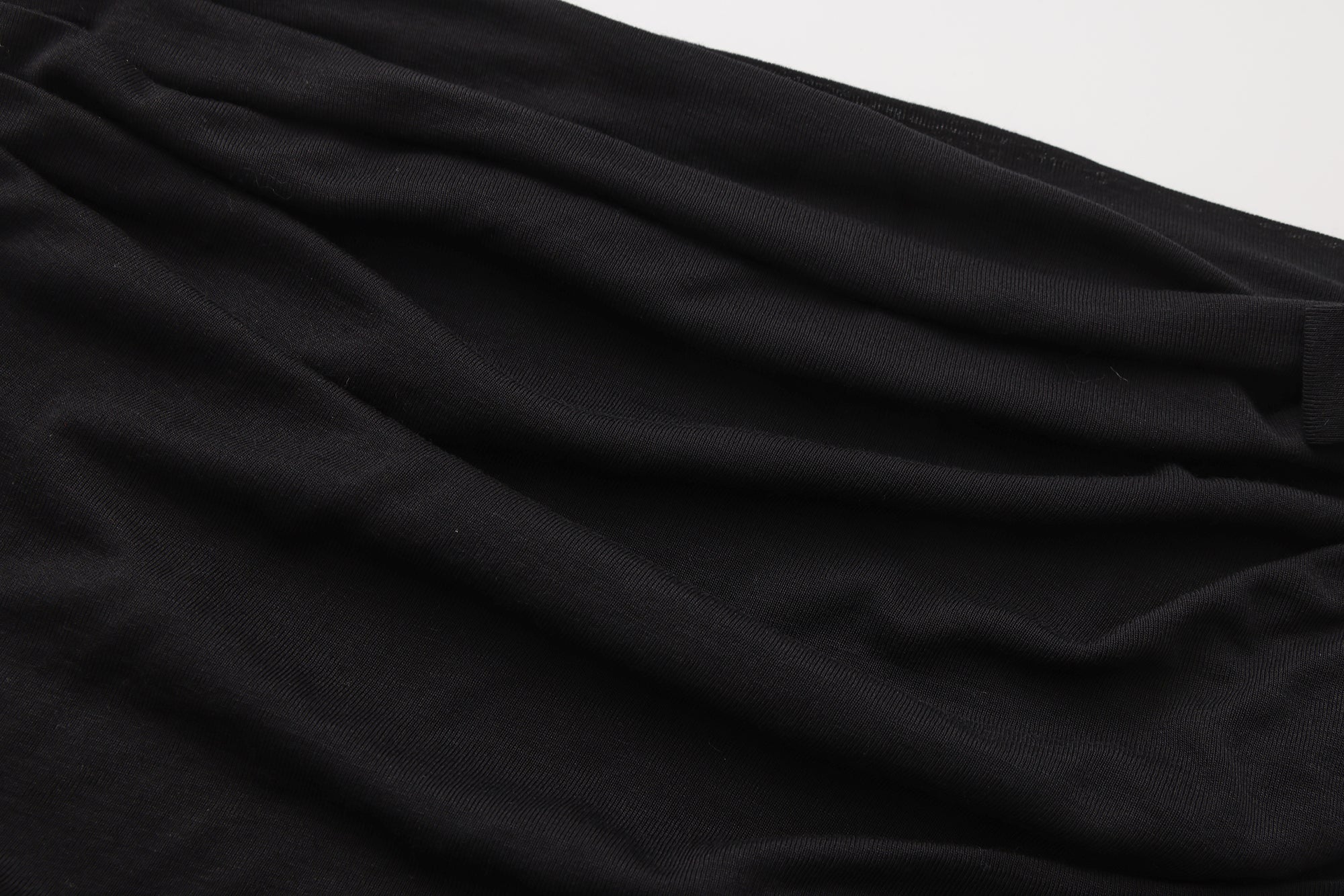 Black Off-The-Shoulder Pleated Bow Ribbon Blouse