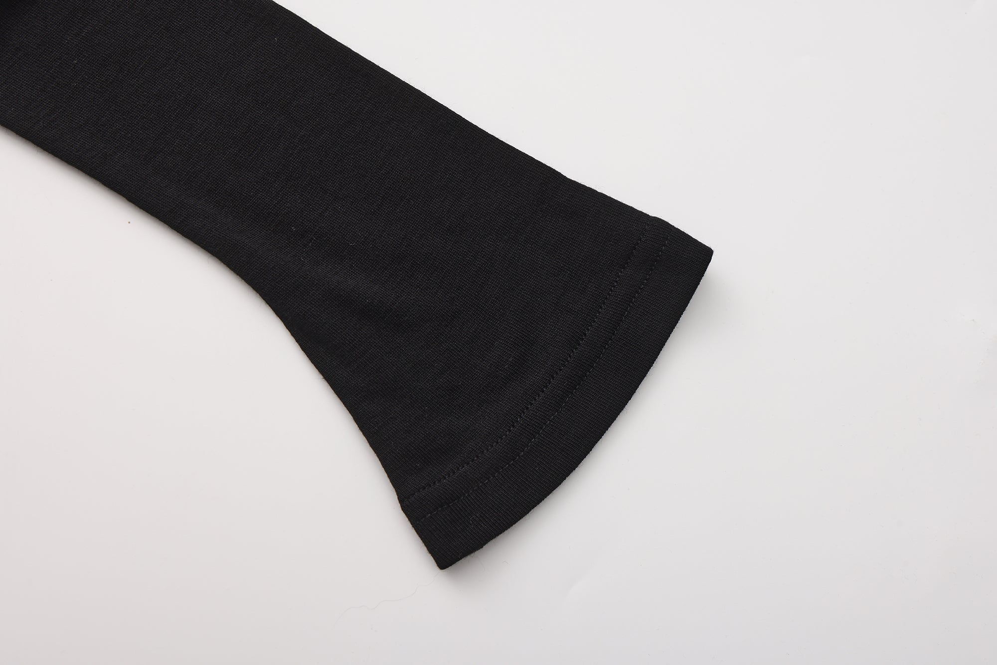 Black Off-The-Shoulder Pleated Bow Ribbon Blouse