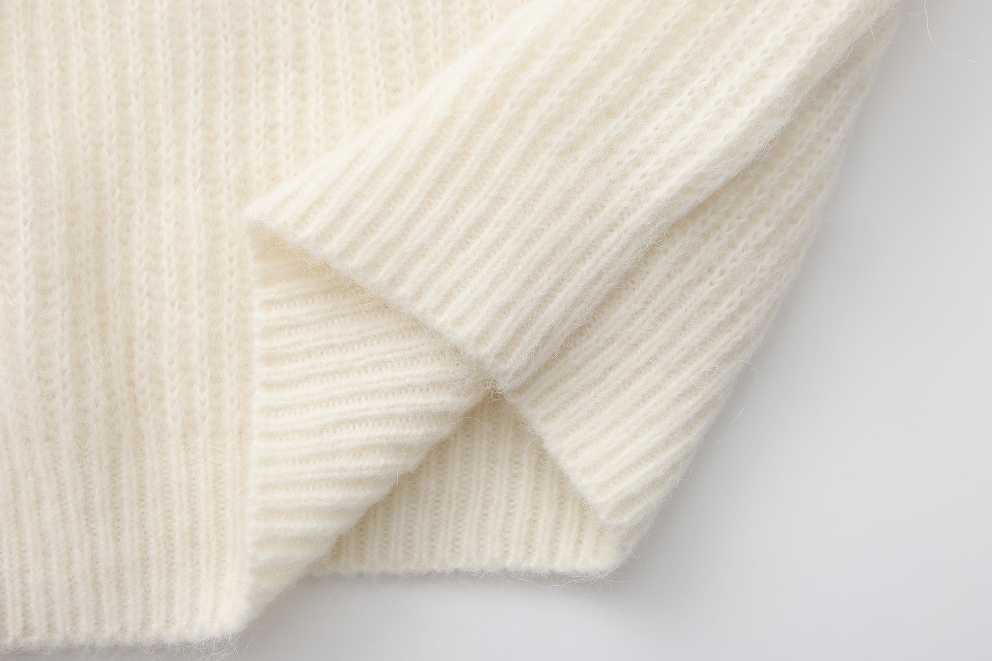 White Off-Shoulder Leather Buckle Iris Pattern Sweater