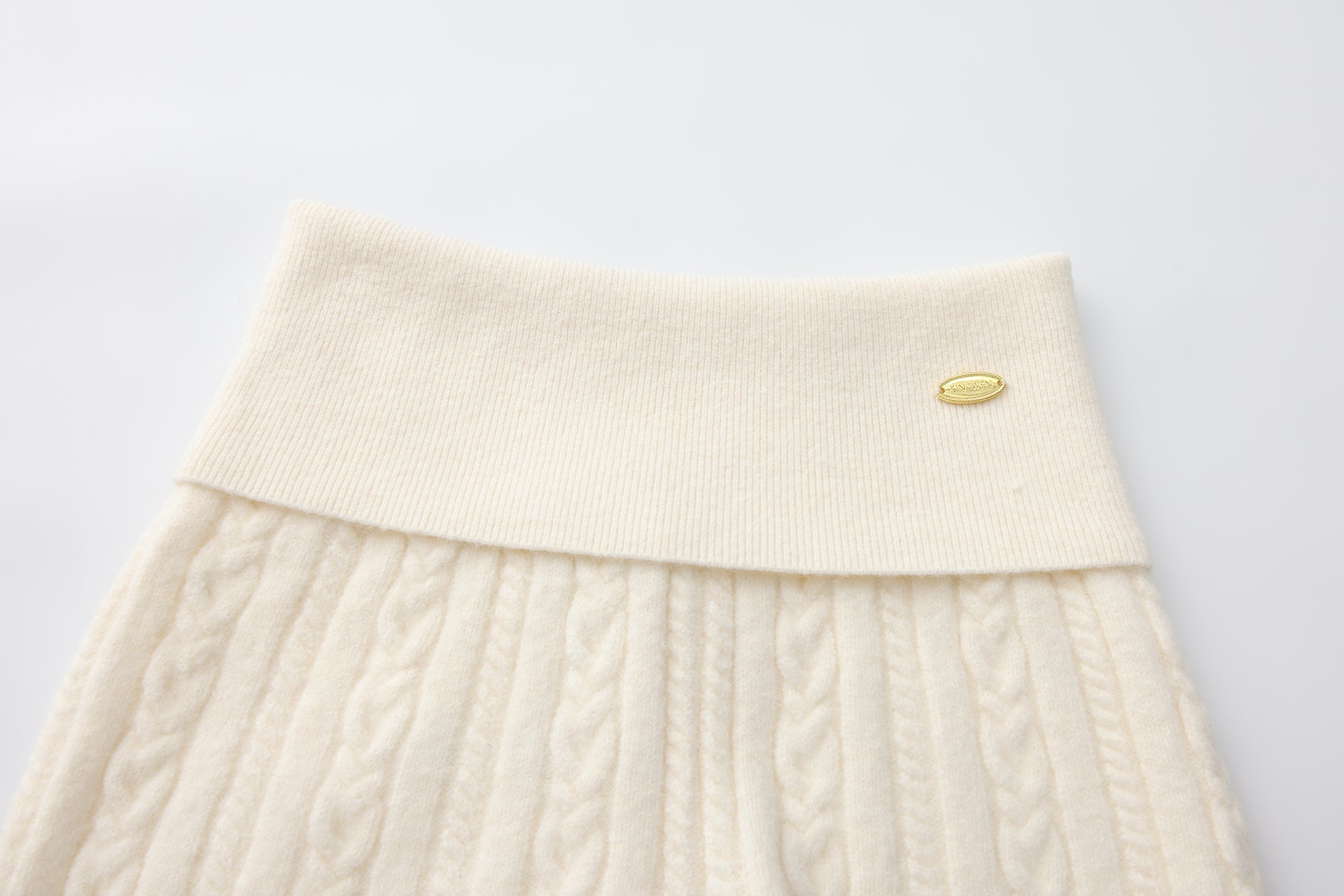 White Iris Pearl Knit Cape Cardigan / Pants