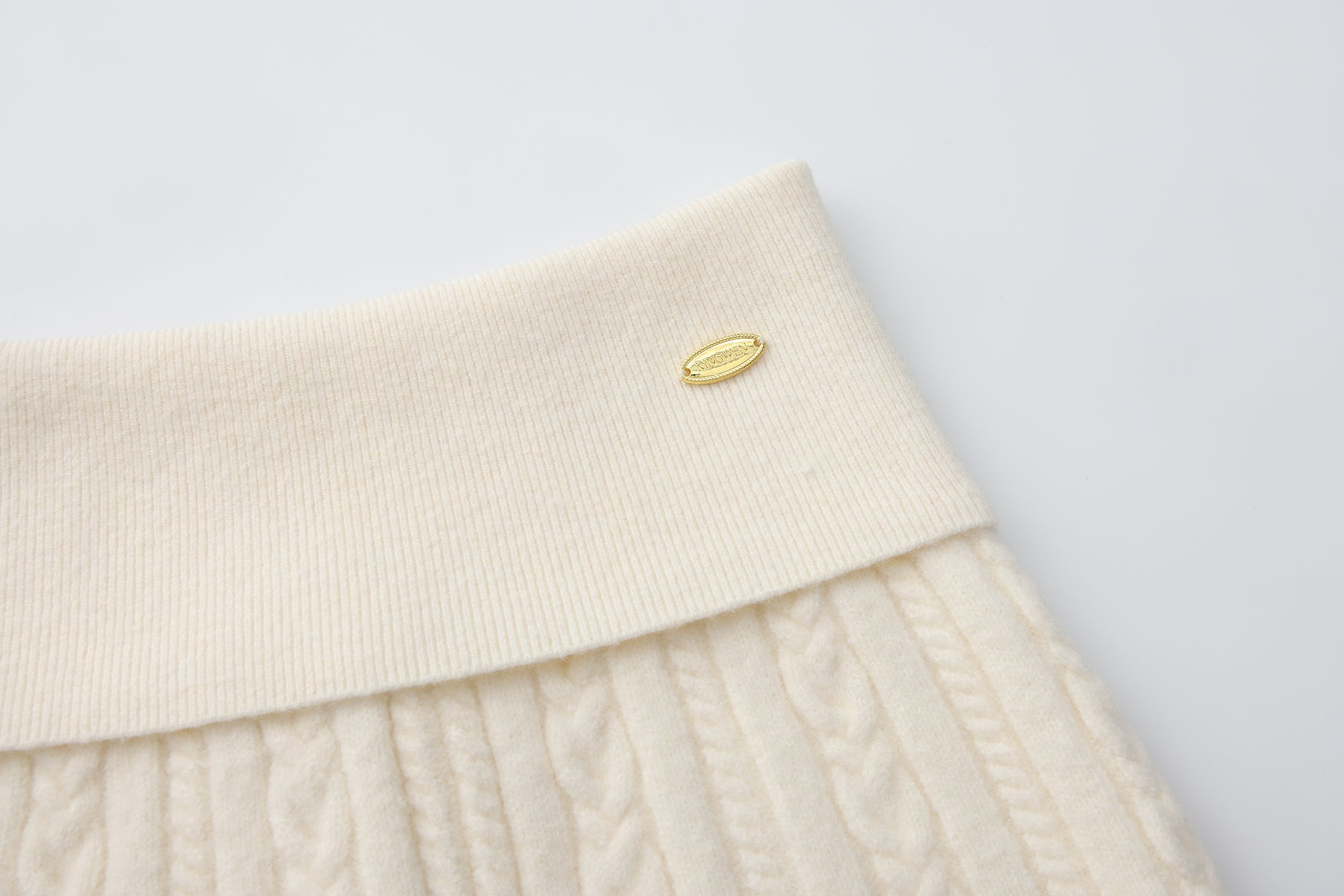 White Iris Pearl Knit Cape Cardigan / Pants