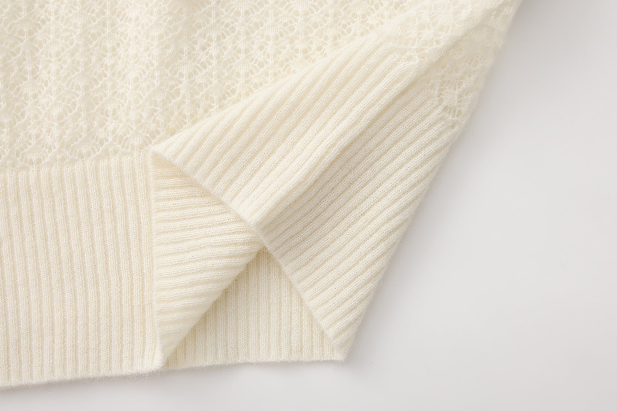 White Lace Panel Shell Knit Cardigan