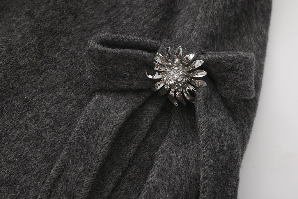 Gray Bow Cape