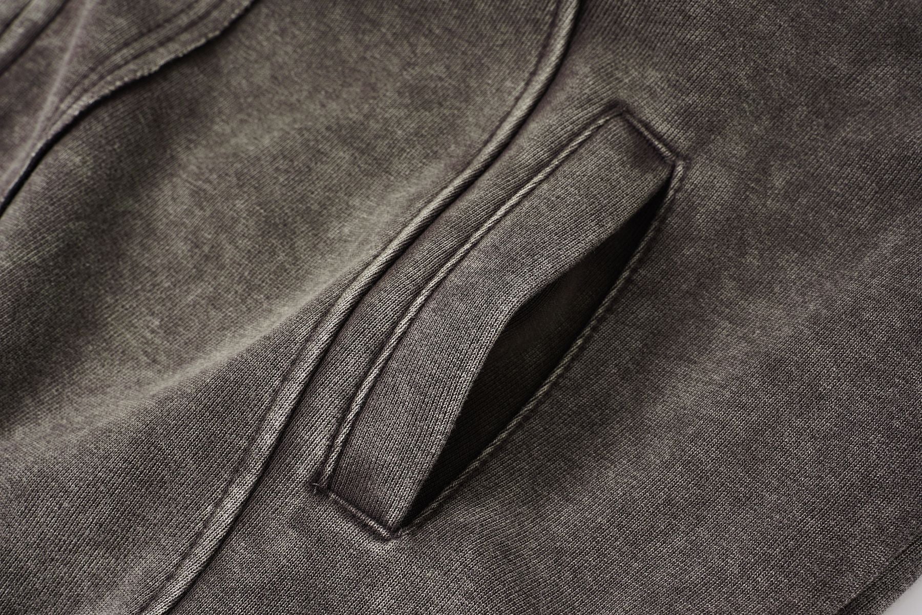 Splited Washed Zip-up Hoodie