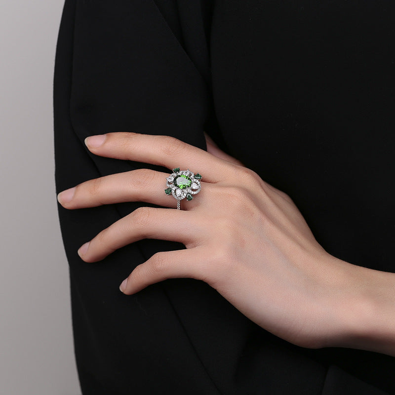 EMERALD FLORA RING