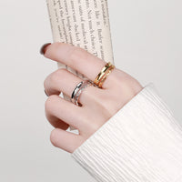 ROMEO CHAINED RING