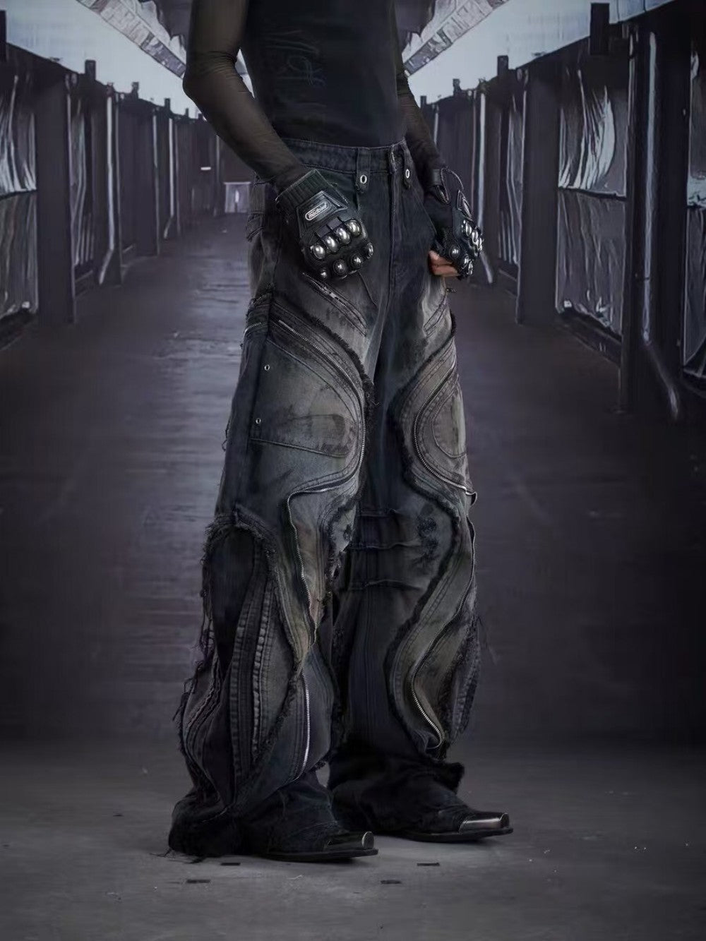 Baggy Curved Wave Distressed Denim Pants