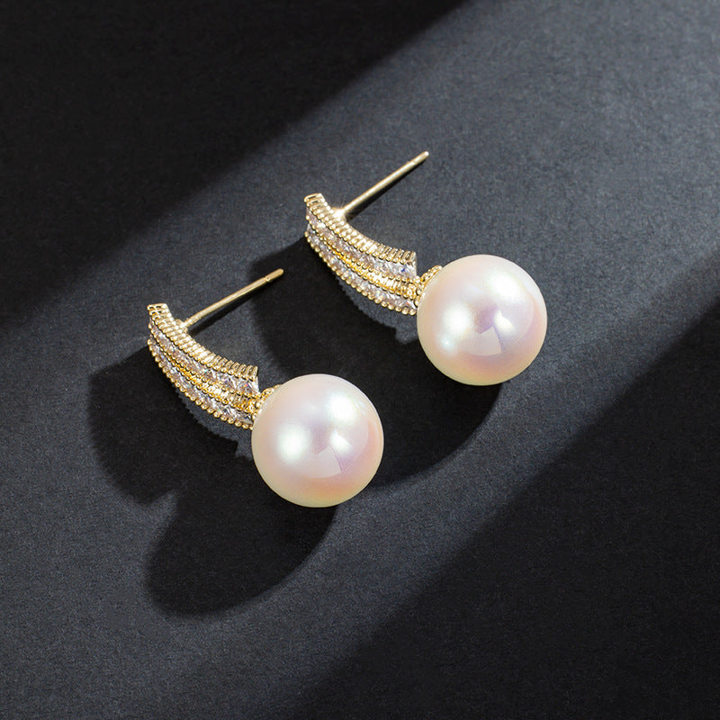 PEARLY EARRING