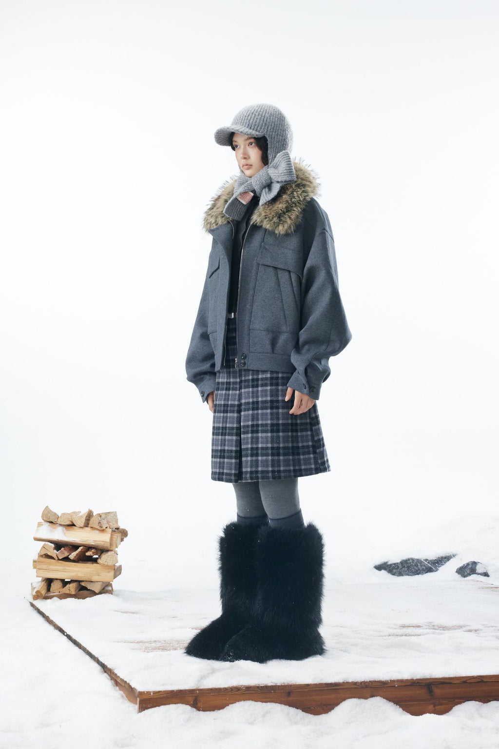 Grey Detachable Faux Fur Neck Hiking Jacket