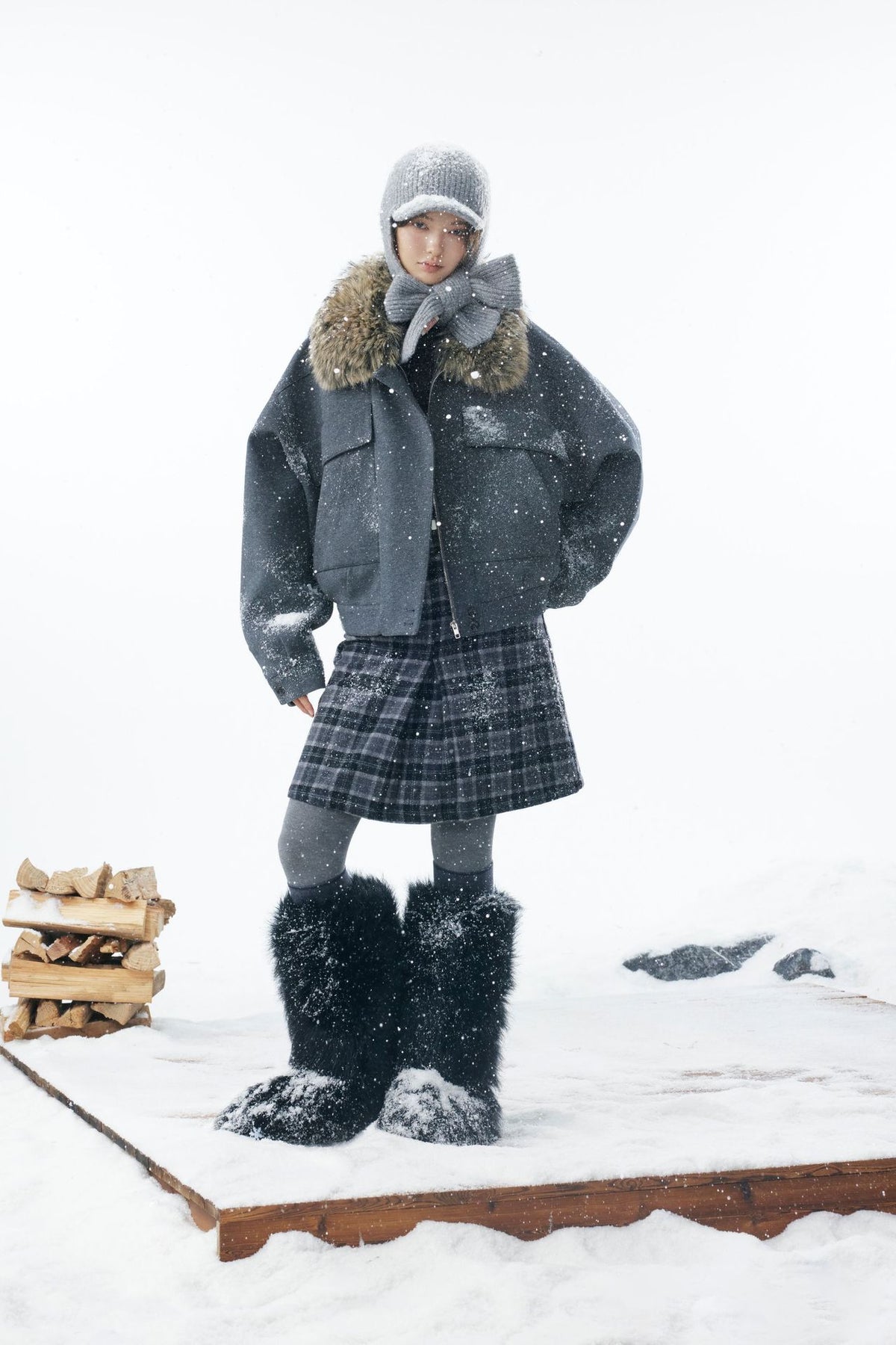 Grey Detachable Faux Fur Neck Hiking Jacket