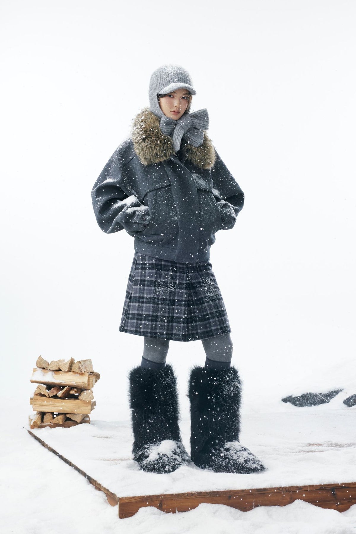 Grey Detachable Faux Fur Neck Hiking Jacket