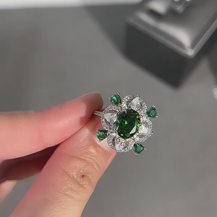 EMERALD FLORA RING