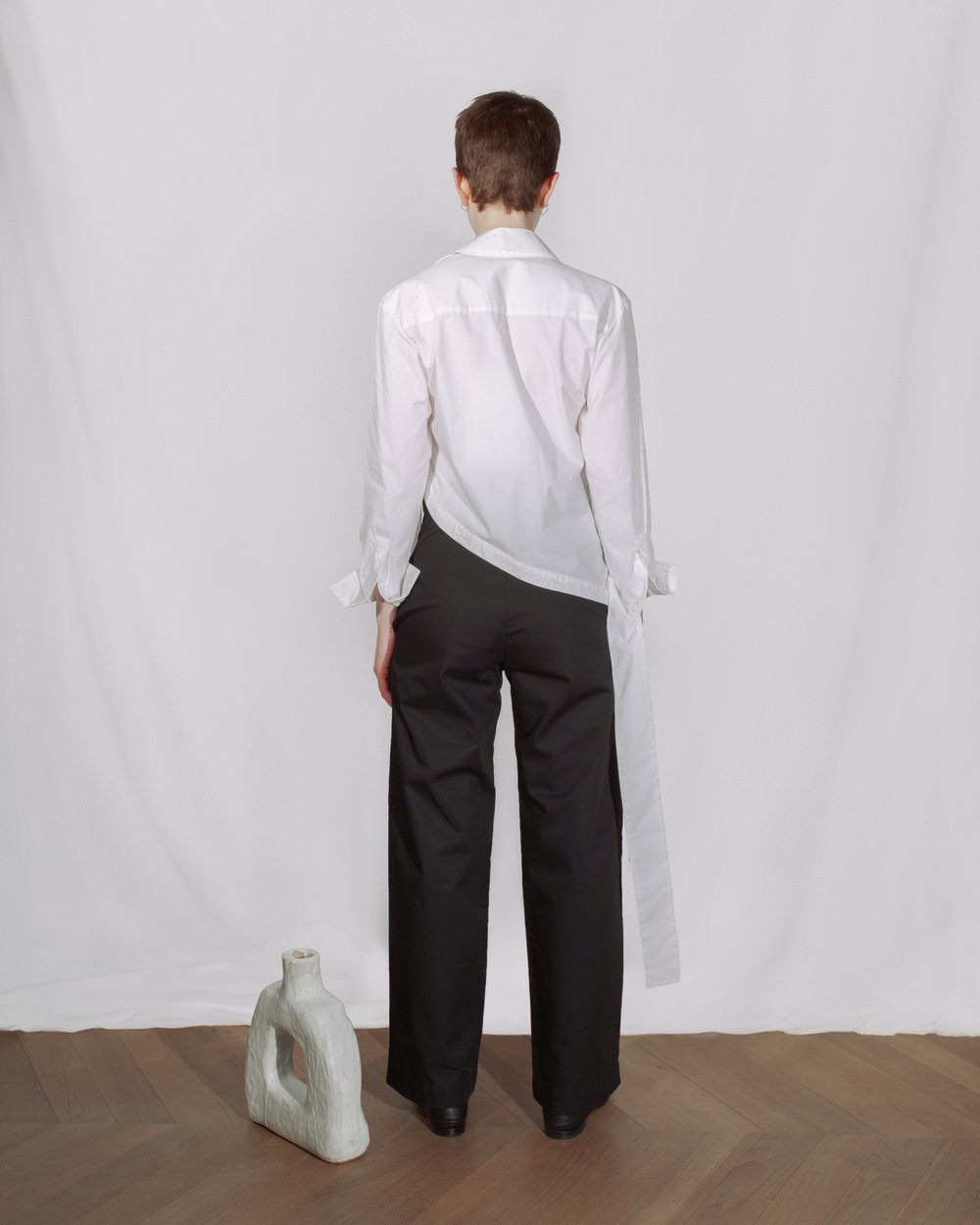 Long collar shirt