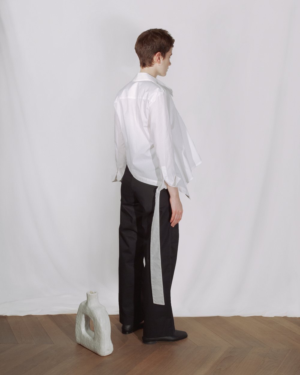 Long collar shirt