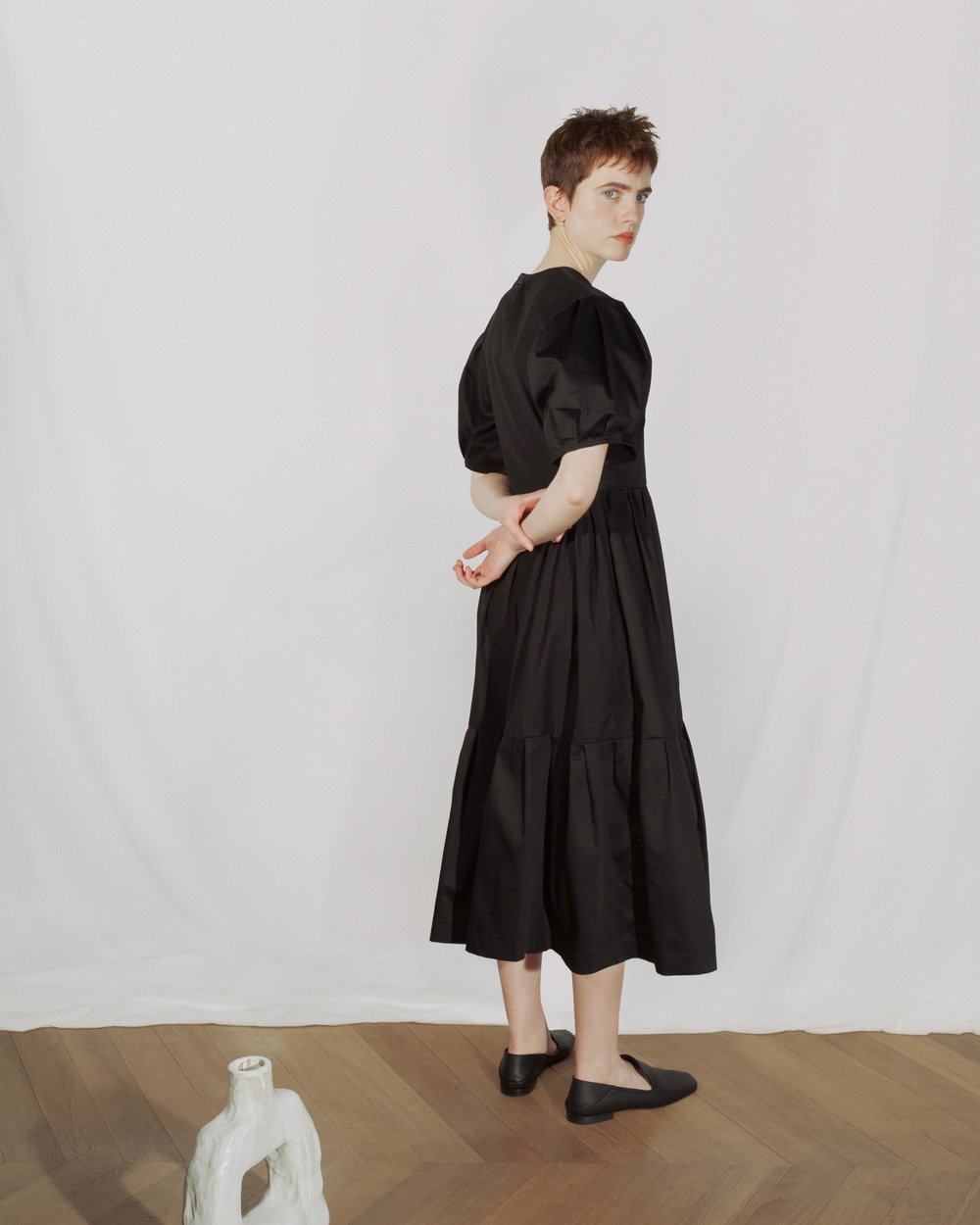Gathered puffy sleeves dress