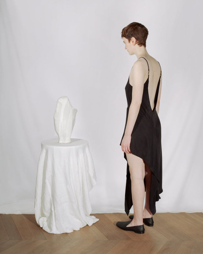 Asymmetric dress