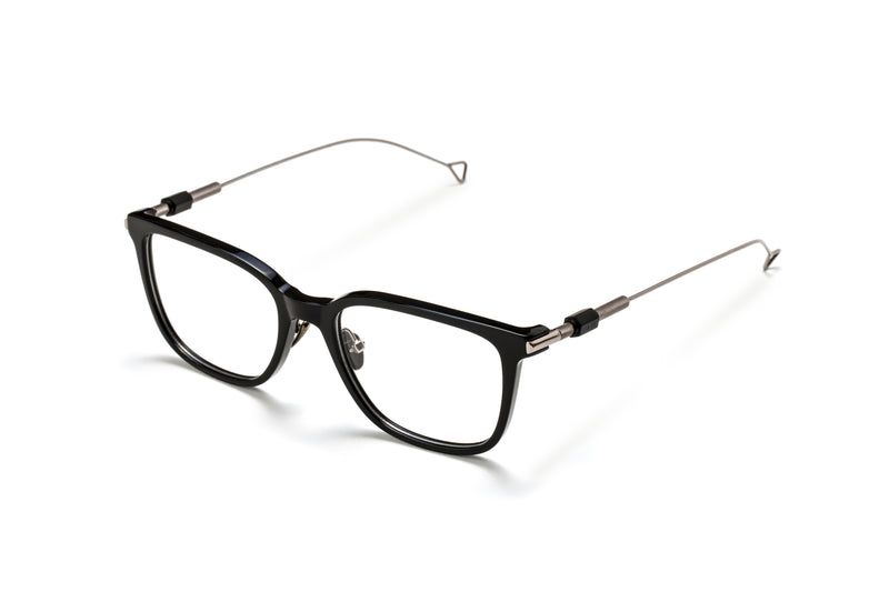 CLOY BLACK