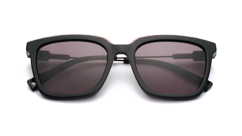 OPUS - SOLID BLACK