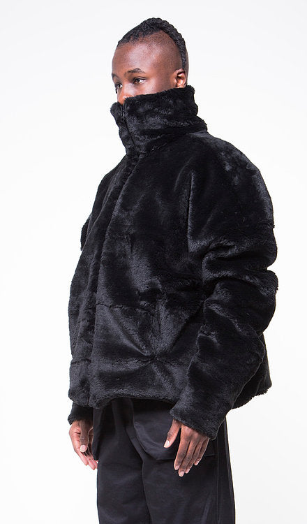 OVERSIZED COAT IN BLACK FAUX