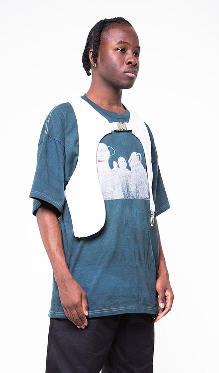 SECTION CUT DENIM VEST IN WHITE