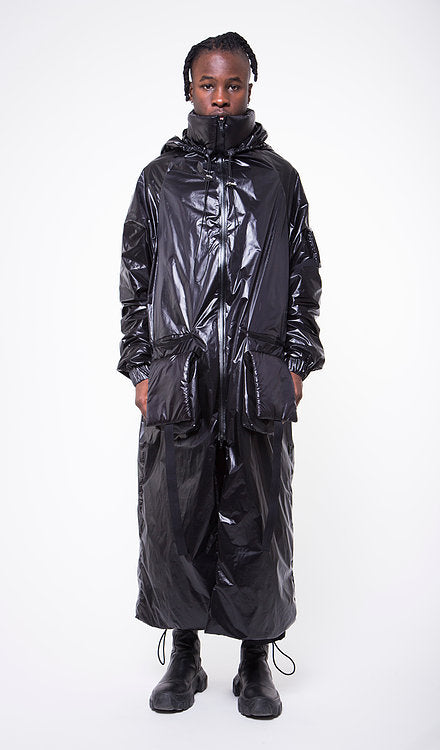 LONG COAT IN BLACK NYLON