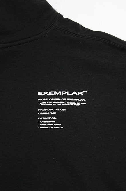 LONG SLEEVES CROPPED HOODED SWEATSHIRT IN BLACK