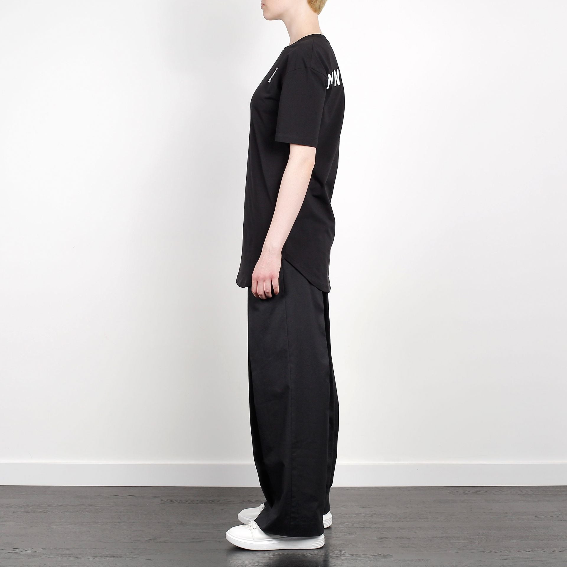 ELONGATED LOGO T-SHIRT BLACK