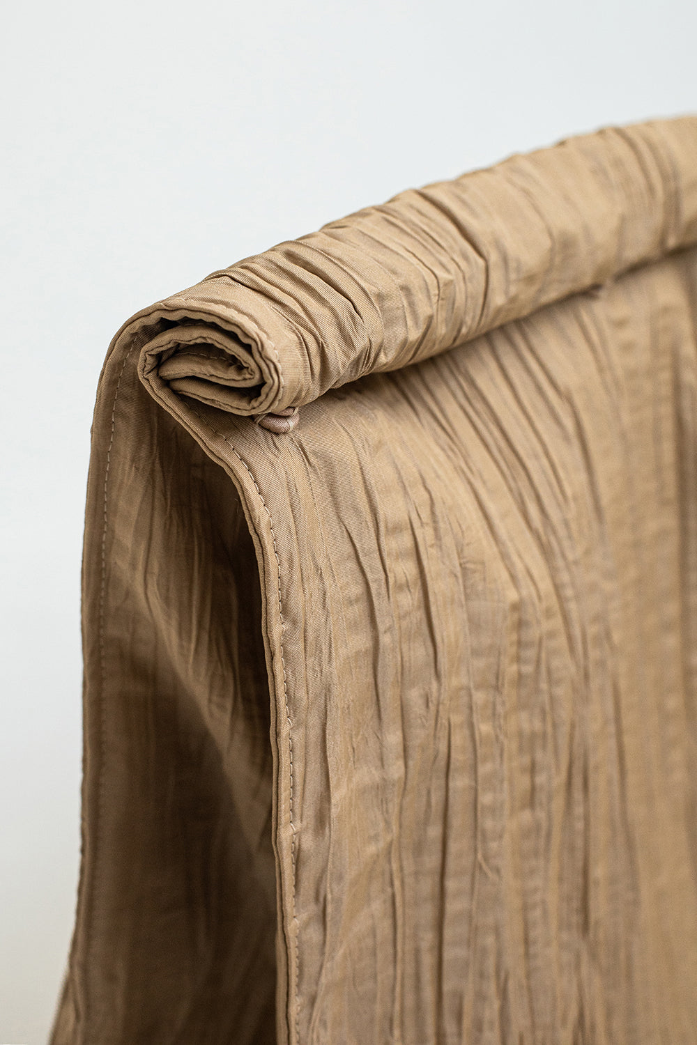 TAKEAWAY 2-WAY TRANSFORMING PIECE: SHORTS / BAG